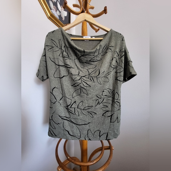 Reitmans | The Relaxed | Women's XS Top - Picture 4 of 10